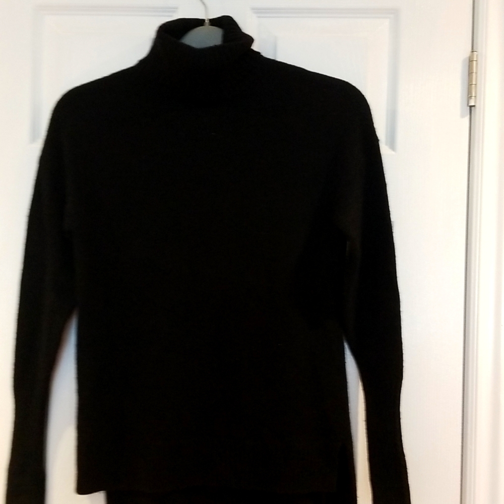 J.CREW Collection Black Ribbon turtleneck 40%wool 25% viscose